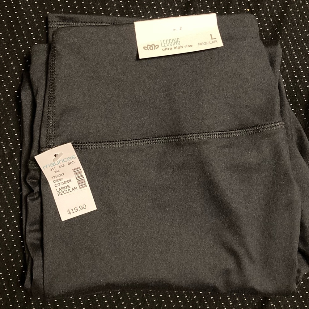Black Maurice’s leggings size L NWT